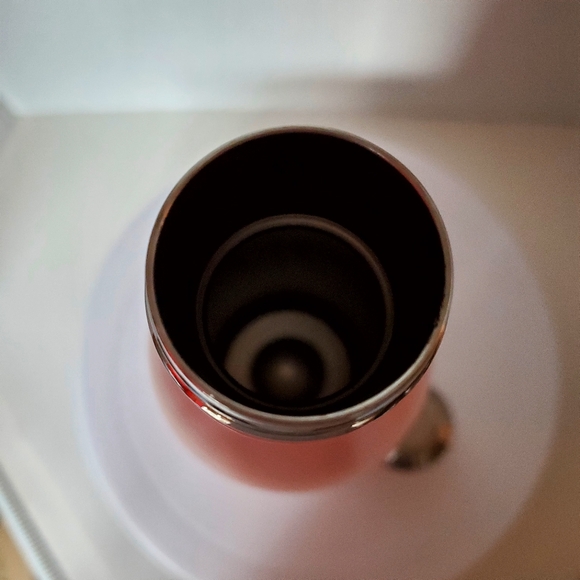 S'well Pink Insulated Water Bottle 750 ml - Picture 4 of 5